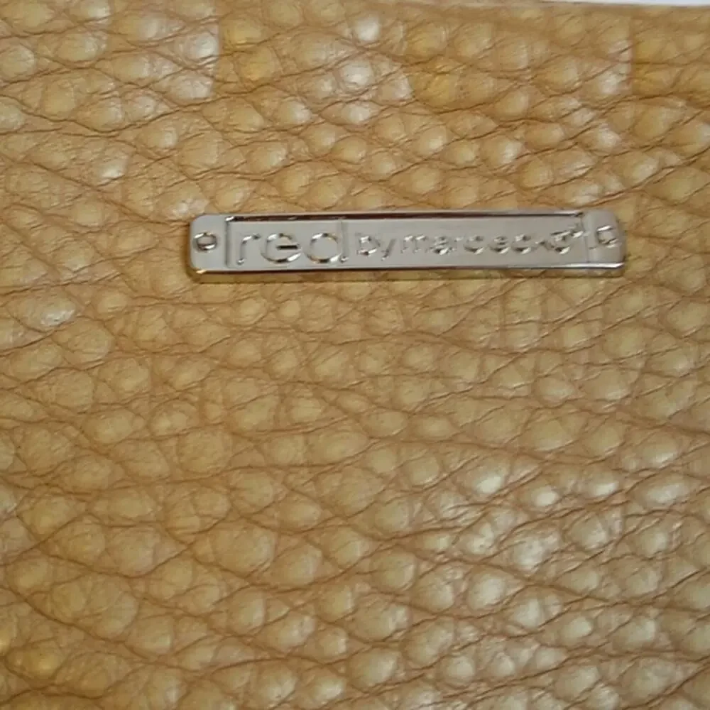 Marc ecko Pebbles foe leather tan clutch wristlet